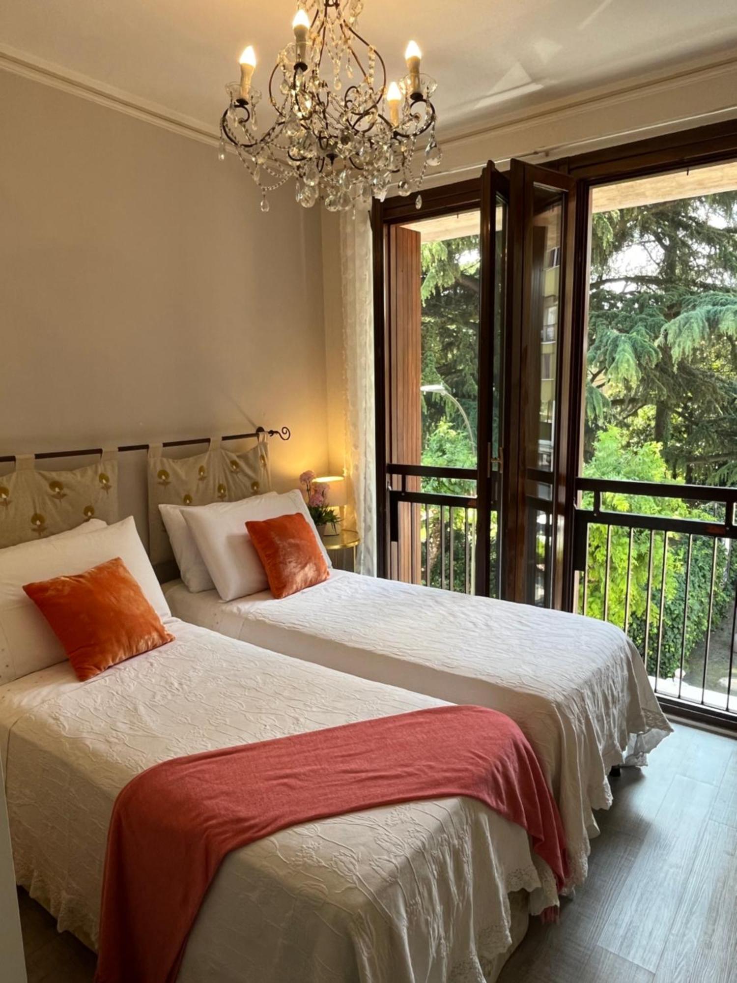 Garda Blue Lake Home Luxury Appartment Ντεζεντσάνο ντελ Γκάρντα Εξωτερικό φωτογραφία